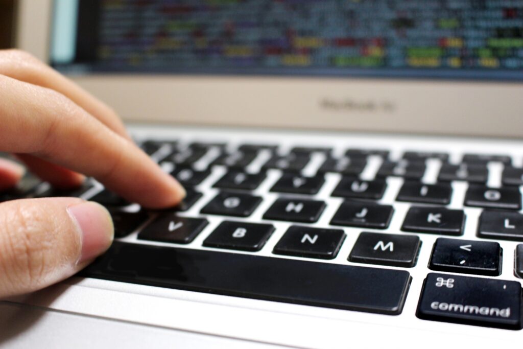 システム開発のスクラッチ（スクラッチ開発）とは