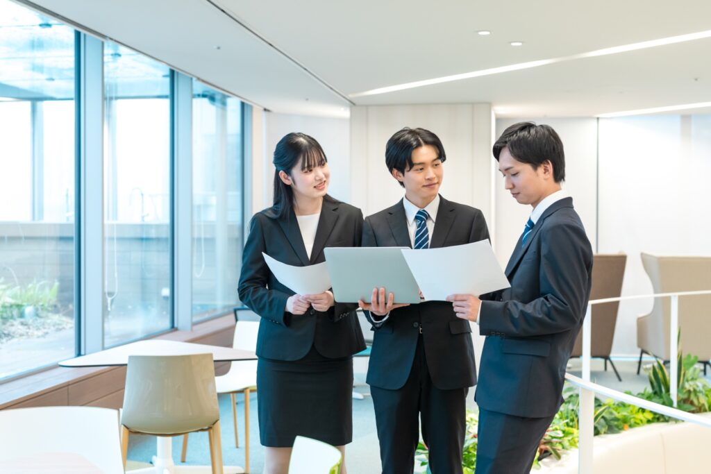 社内ビジネスコンテストの全体スケジュールと事務局が担う役割